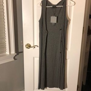 Grey sleeves button down dress